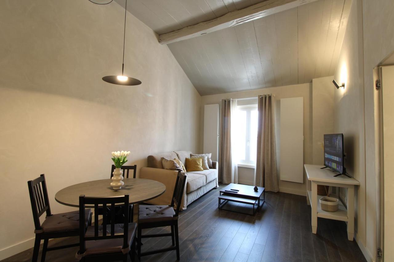 Elegant And Luxury Apartment @Altare Della Patria Rome Bagian luar foto