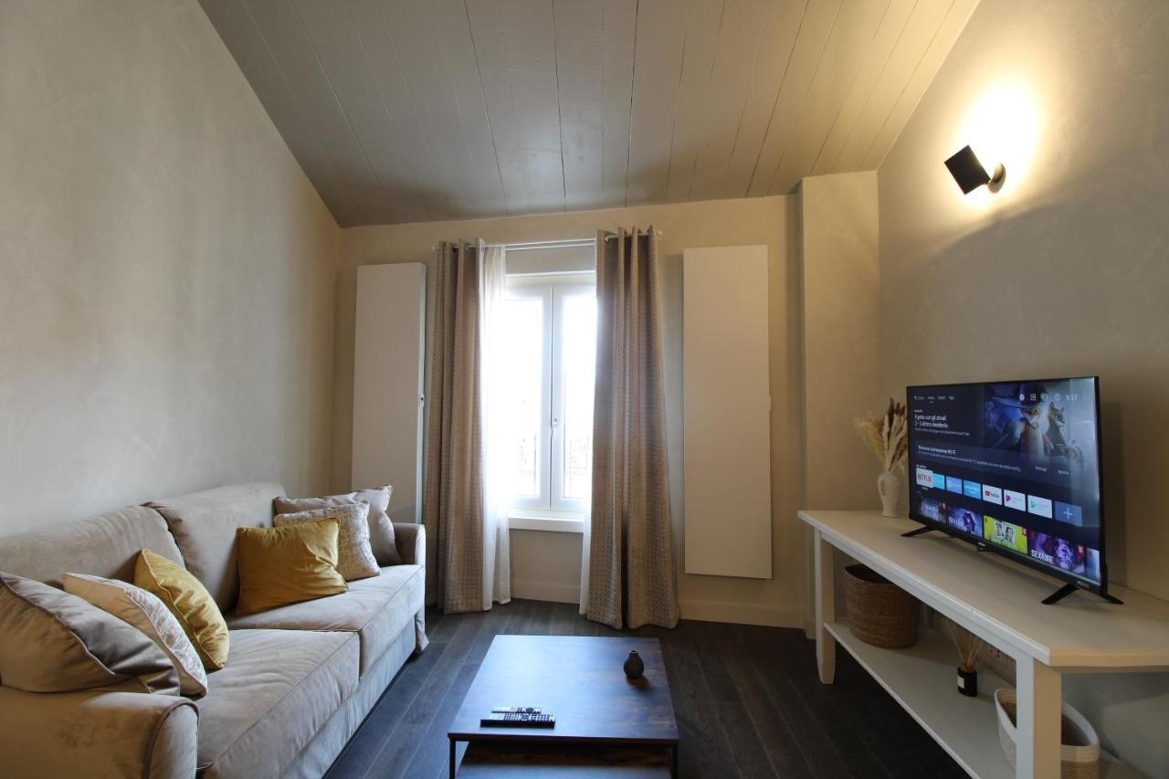 Elegant And Luxury Apartment @Altare Della Patria Rome Bagian luar foto