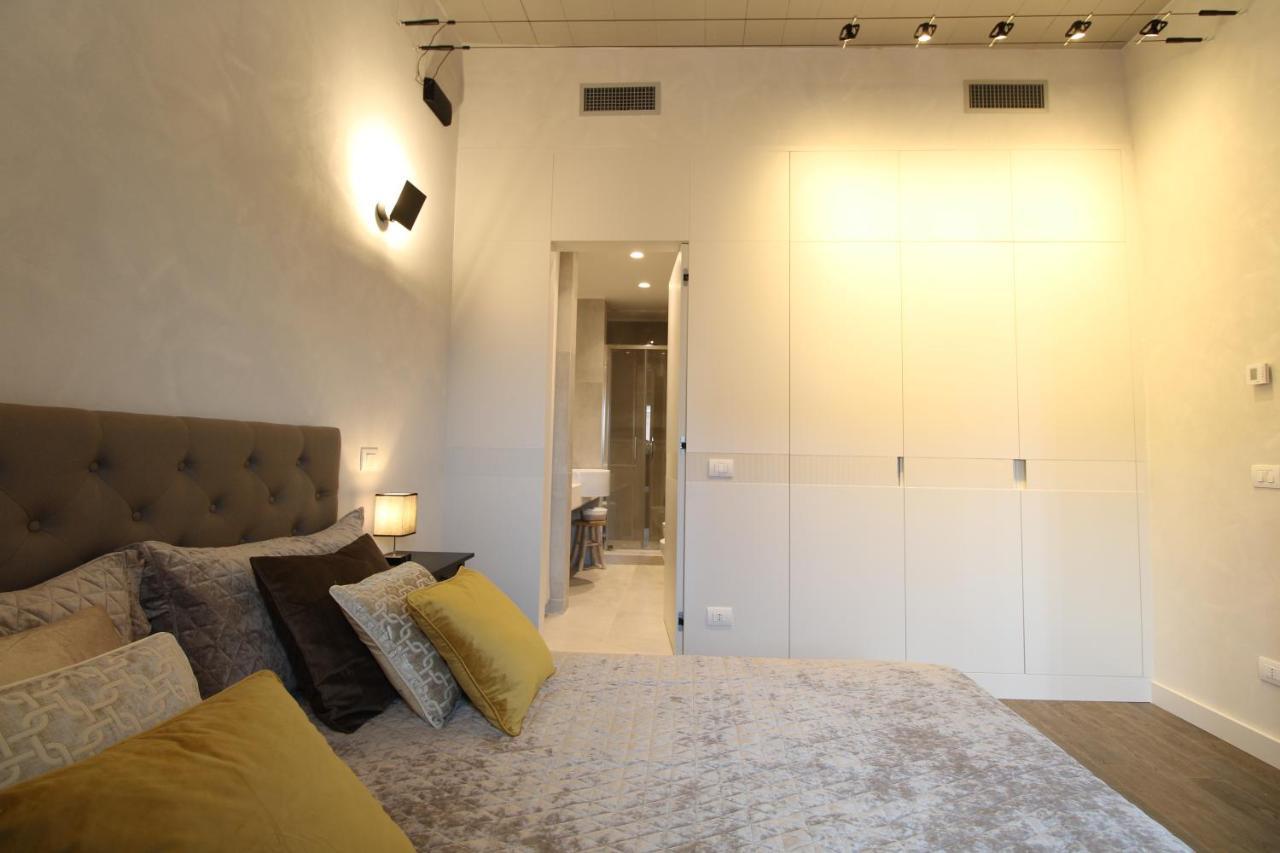 Elegant And Luxury Apartment @Altare Della Patria Rome Bagian luar foto