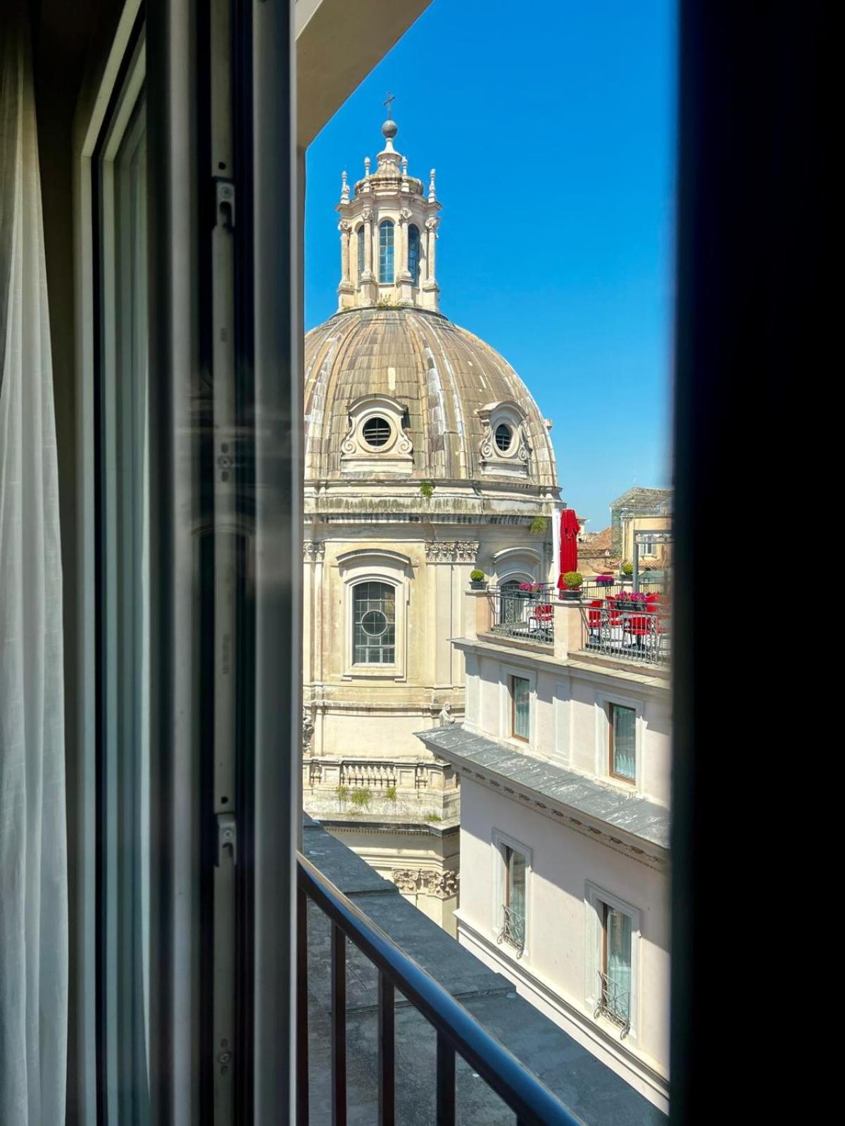 Elegant And Luxury Apartment @Altare Della Patria Rome Bagian luar foto