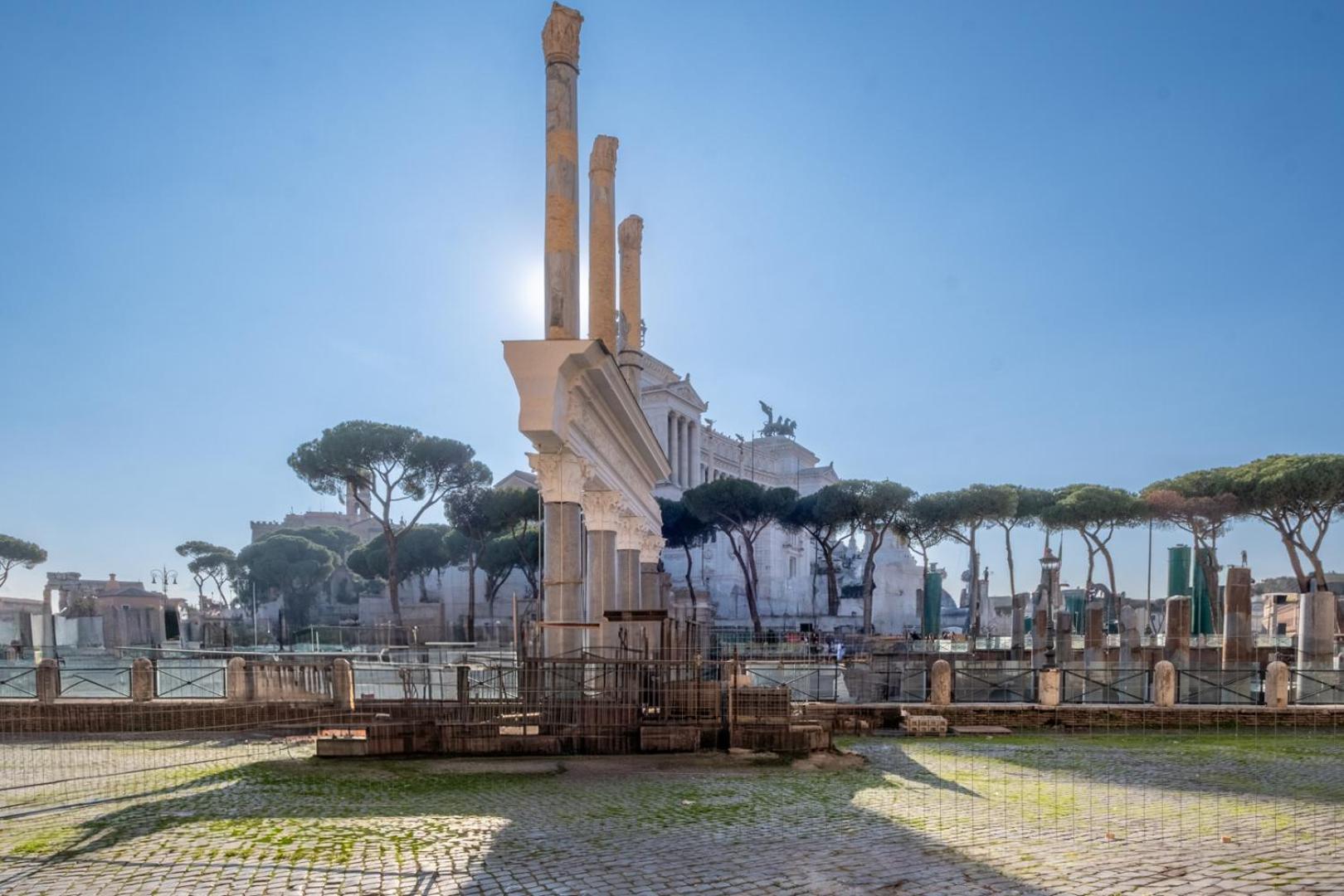 Elegant And Luxury Apartment @Altare Della Patria Rome Bagian luar foto